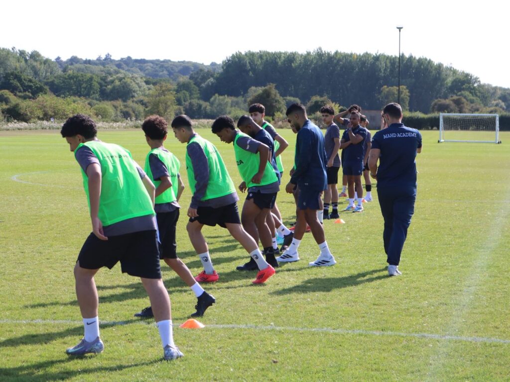 UniQ Sports training camp session